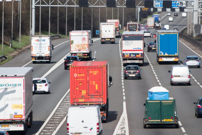 uk traffic lorry