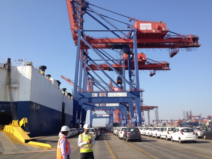 160205   APM Terminals Pipavav hosts port call of IDM Symex as first cabotage vessel (3)
