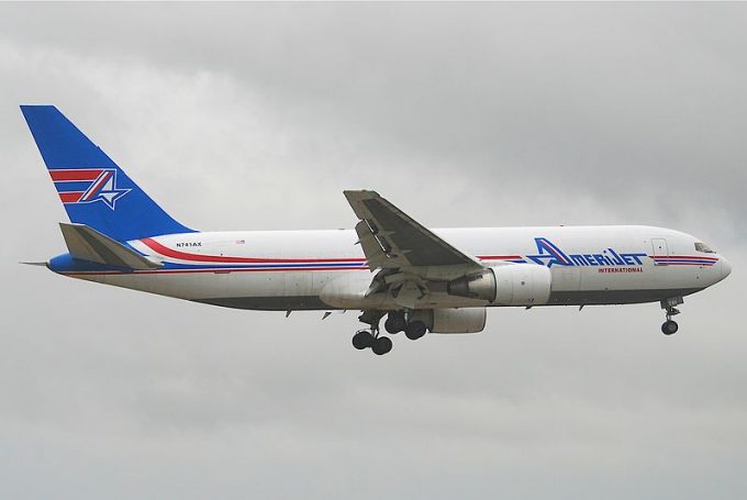 800px-Amerijet_International_Boeing_767-200F;_N741AX@MIA;17.10.2011_626hx_(6447141761)