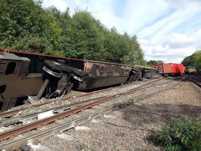 GBRf - rail derailment (Coventry Live) 1