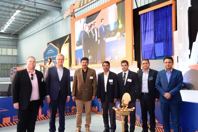 171123 AP Moller Maersk CEO Soren Skou opens APM Terminals Inland Services Pune facility 1 MB photo