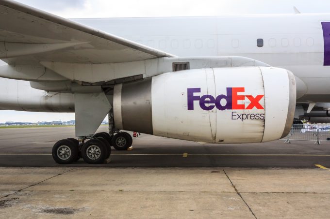 fedex © Richair _m_64496636