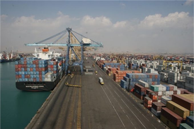 Loading and Unloading More Than 724000 TEU of Container in Shahid Rajaee Port
