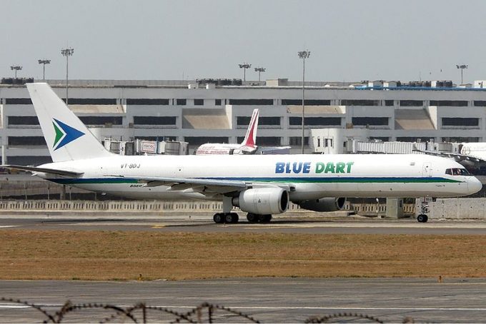 800px-Blue_Dart_Aviation_Boeing_757-200SF_SDS-1