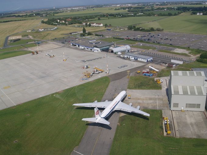 800px-Manston_Airport_aerial_view