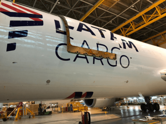 LATAM Cargo, Pictures of airplanes