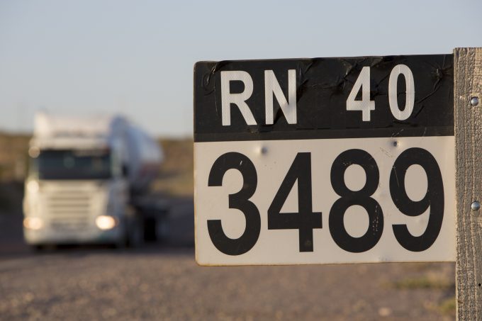 Argentina truck © Piccaya