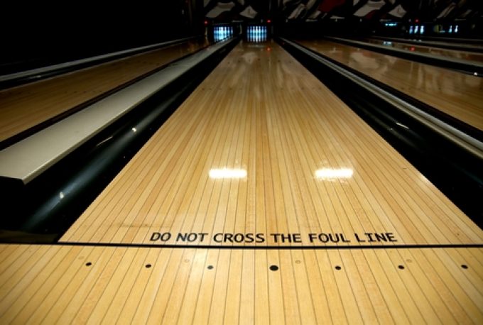 BOWLING