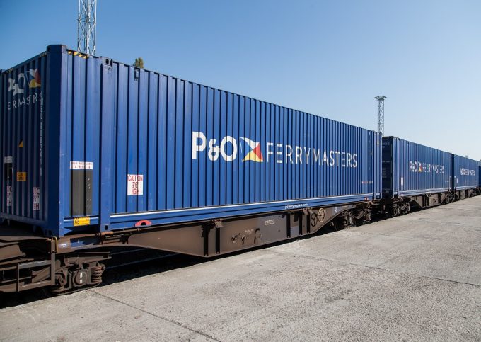 45' PW CONTAINERS ON TRAIN - 2