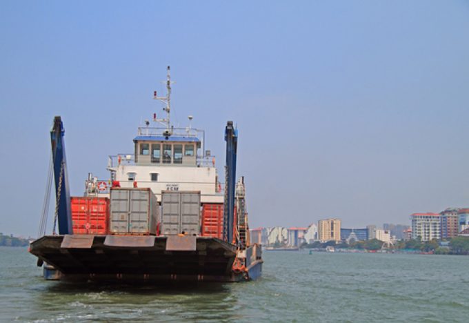 Indian Barge Kochi Port Photo 83256094 © Andrey Salamchev Dreamstime.com