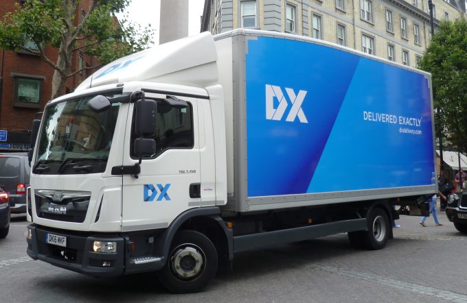 DX_lorry_in_Seven_Dials