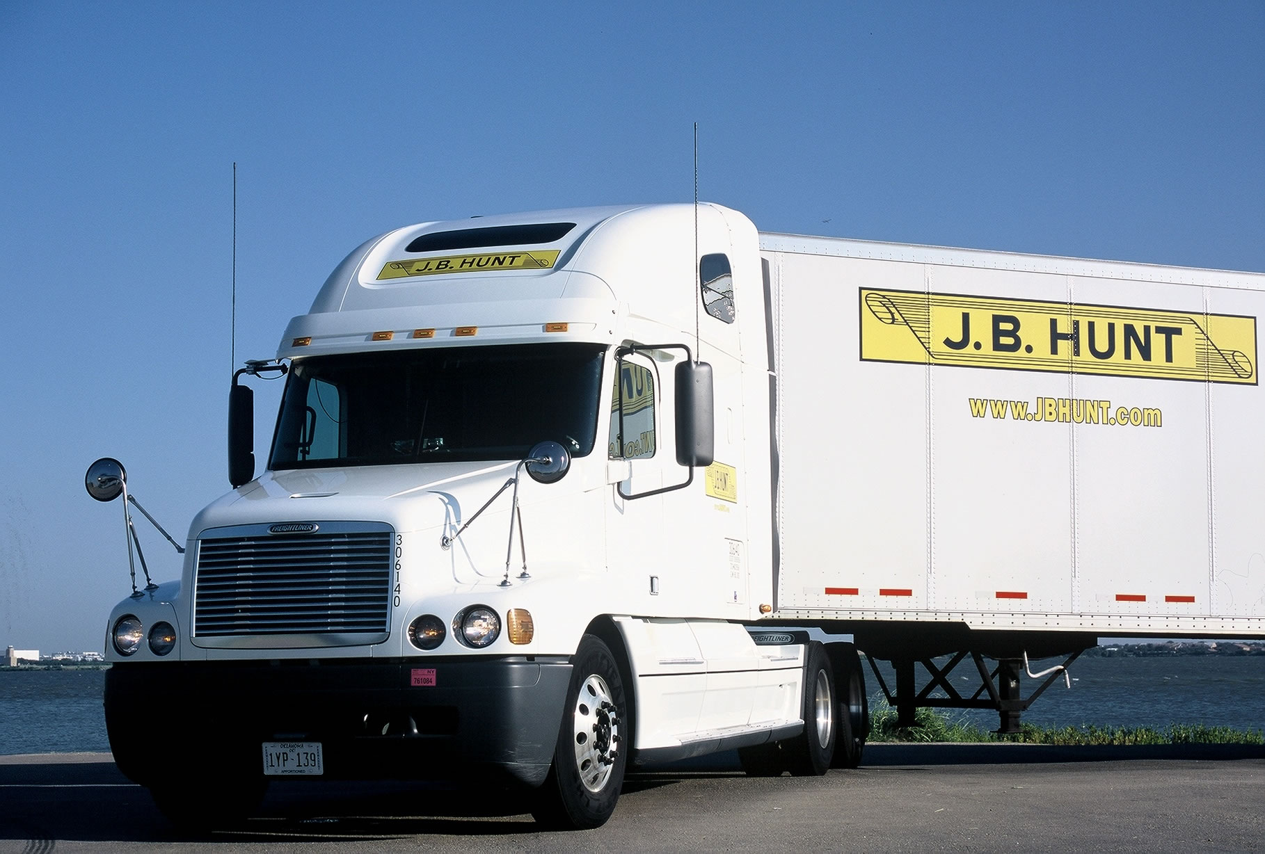 SA: JB Hunt Transport Services EPS beats by $0.29, beats on revenue - The  Loadstar