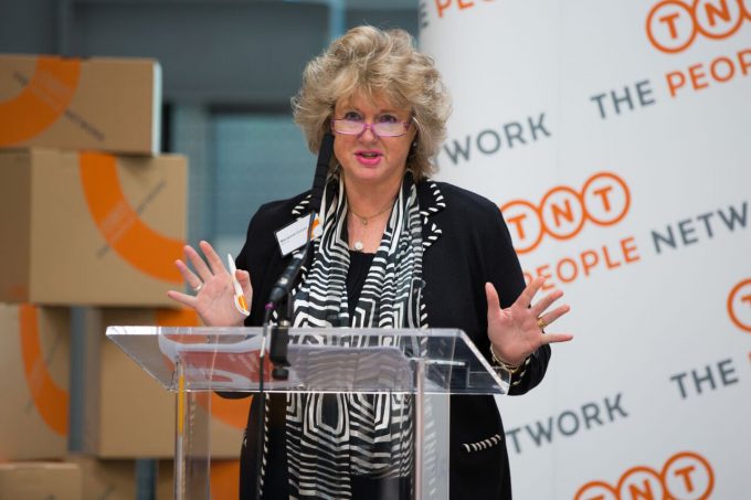 Marianne-Culver-managing-director-of-TNT-UK-Domestic-opens-the-event-with-a-welcome-speech