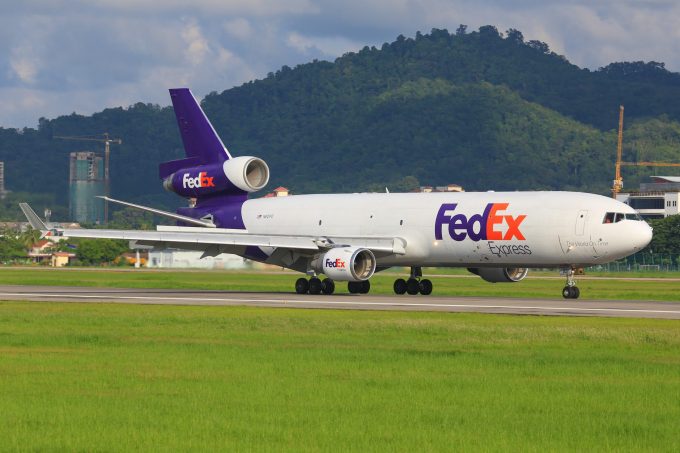 FedEx Express MD11 Photo 102210018 © Mike Fuchslocher Dreamstime.com