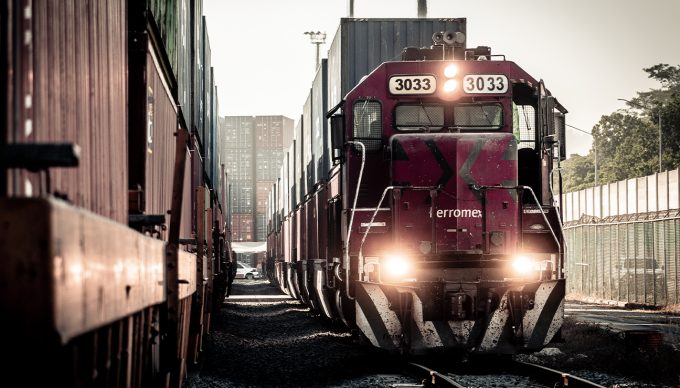 Contecon Manzanillo handles record rail volume