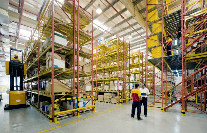 dhl_supplychain_warehouse_management