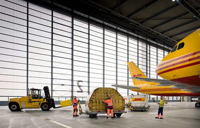 dhl_hangar_600