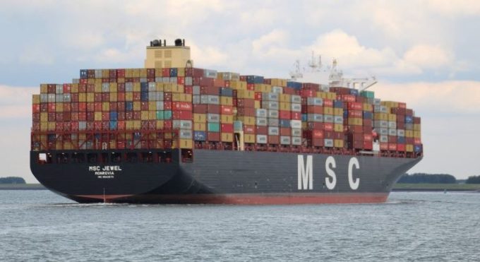 News / China's ports 'at full throttle', as global rivals 'drift along'
