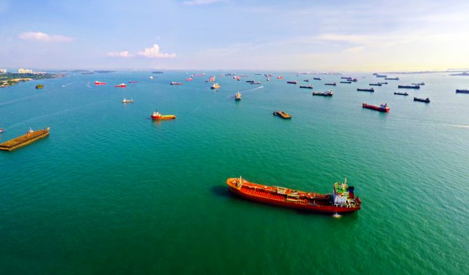 Singapore Ship traffic - anchorage on approach