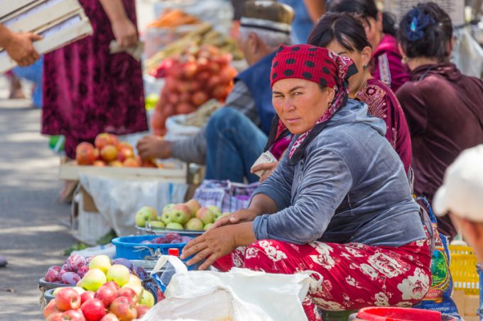 fruit uzbekistan© Nicola Messana