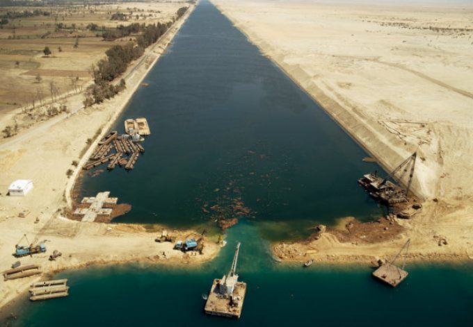 tidal range suez canal